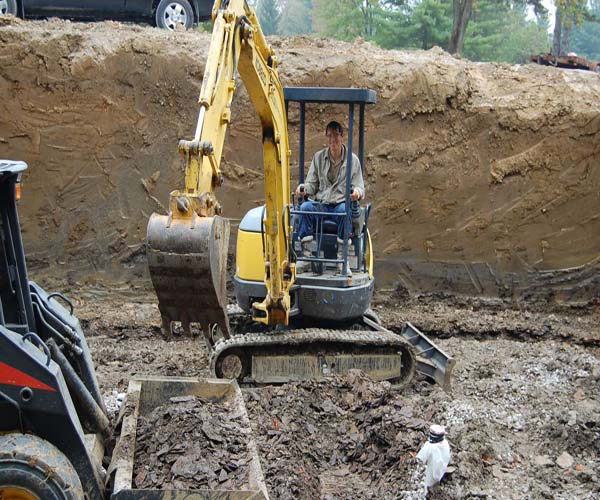 Khảo sát địa chất công trình đóng vai trò thiết yếu trong giai đoạn chuẩn bị xây dựng, giúp đánh giá tính chất của đất đá nền móng.